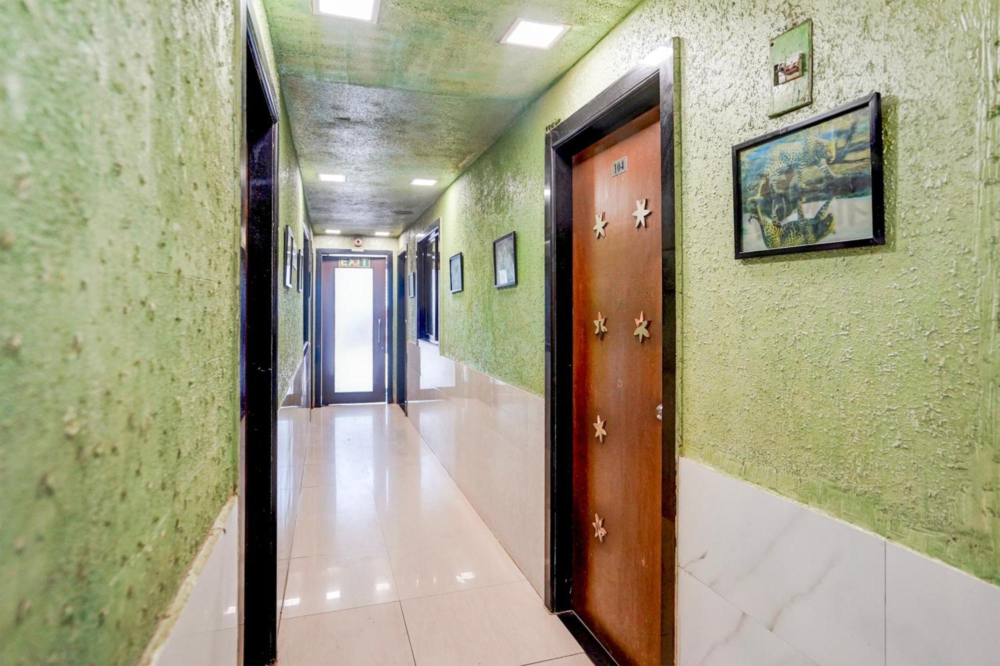 O The Om Sai Residency Hotel 4*